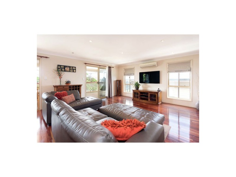 3 Kamarin Street, Manly West QLD 4179