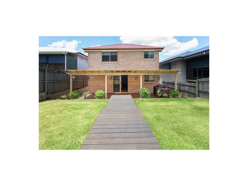 3 Kamarin Street, Manly West QLD 4179