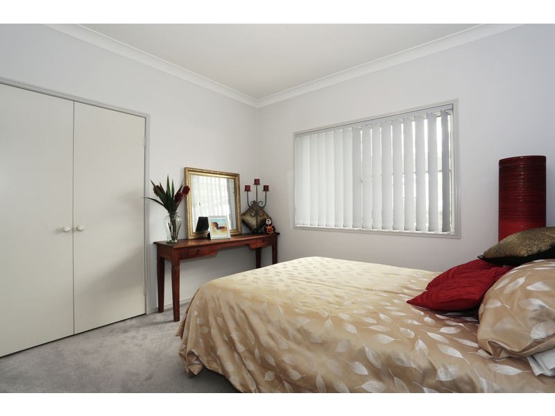 68 Blue Grass Crescent, Eight Mile Plains QLD 4113