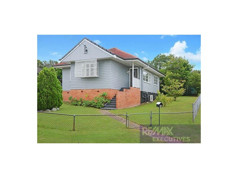 26 Layard Street, Holland Park QLD 4121