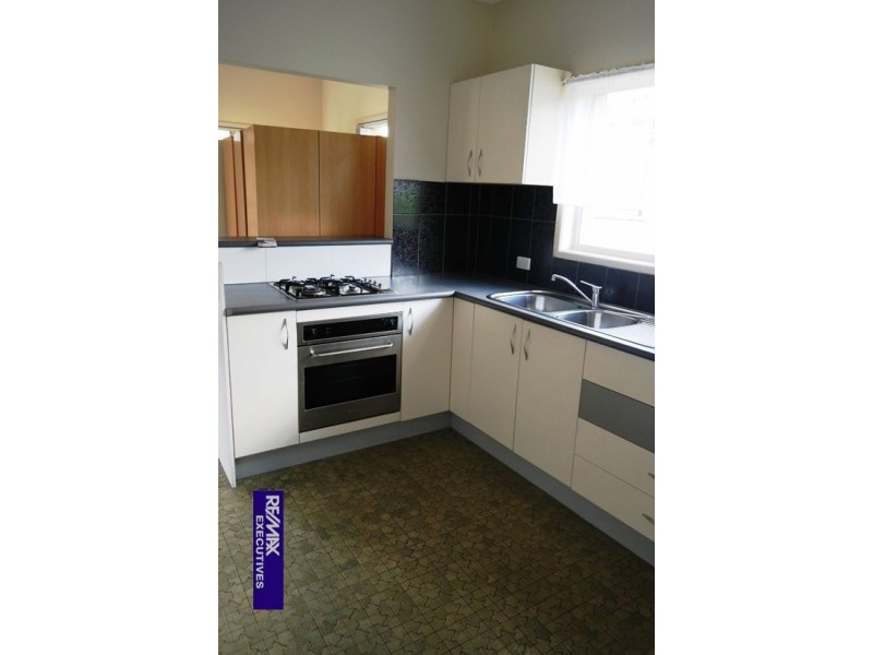 13 Captain Street, Holland Park QLD 4121