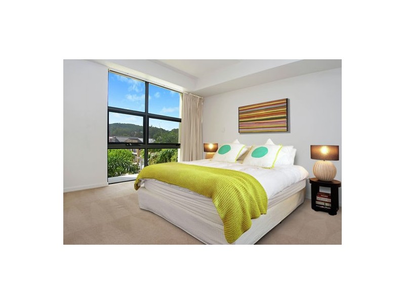 1203/16 Surbiton Court, Carindale QLD 4152