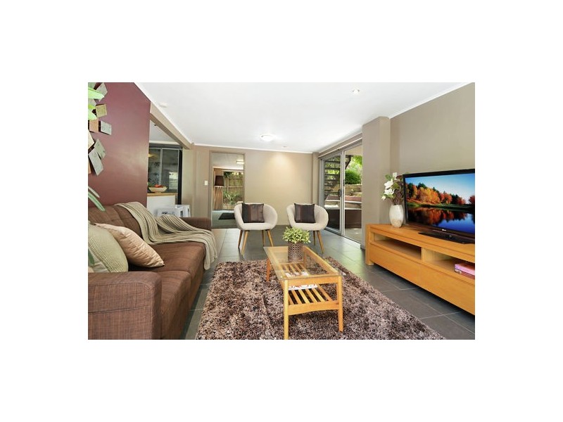 77 bankside Street, Nathan QLD 4111