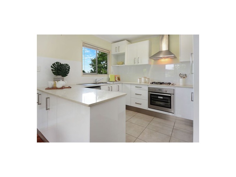 77 bankside Street, Nathan QLD 4111