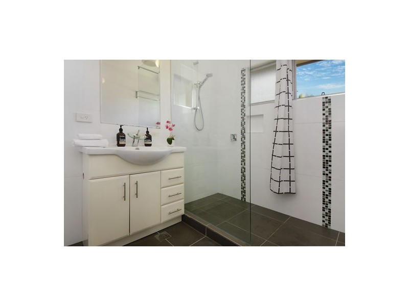 77 bankside Street, Nathan QLD 4111