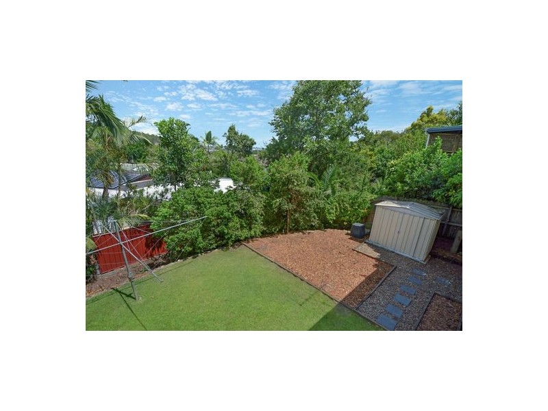 77 bankside Street, Nathan QLD 4111