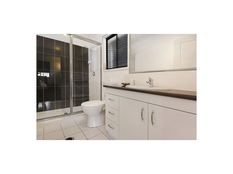 10 MADELIN COURT, Thorneside QLD 4158