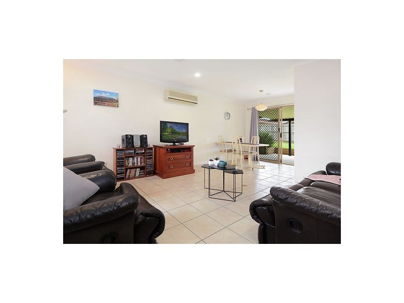 329 Mt Gravatt-Capalaba Road, Wishart QLD 4122