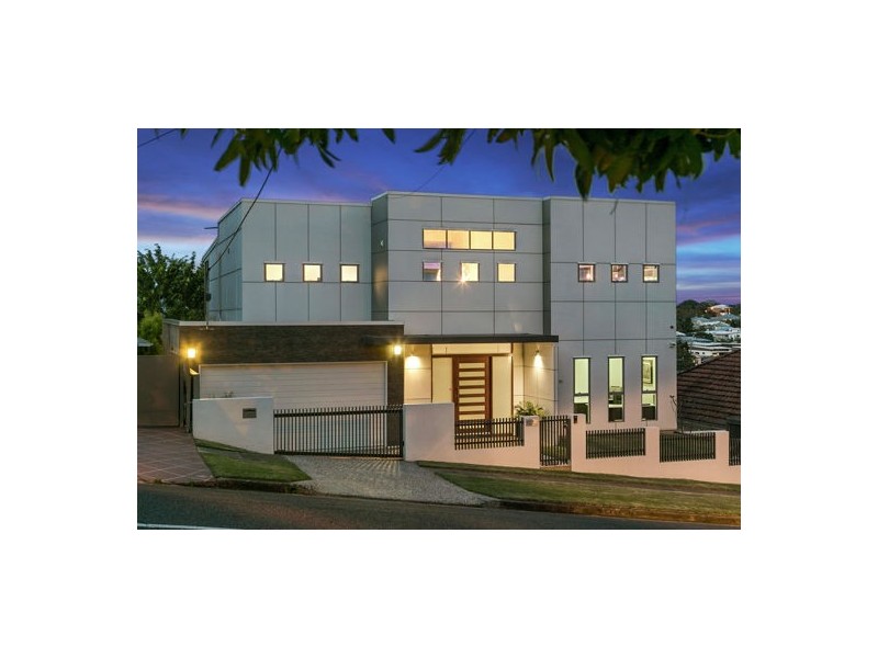 127 Denman Street, Greenslopes QLD 4120