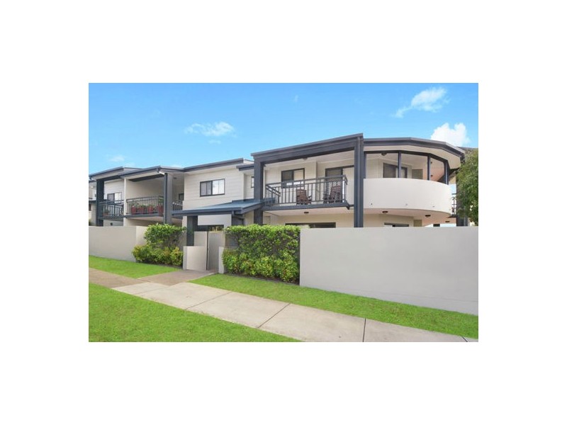 2/145 Old Cleveland Road, Greenslopes QLD 4120