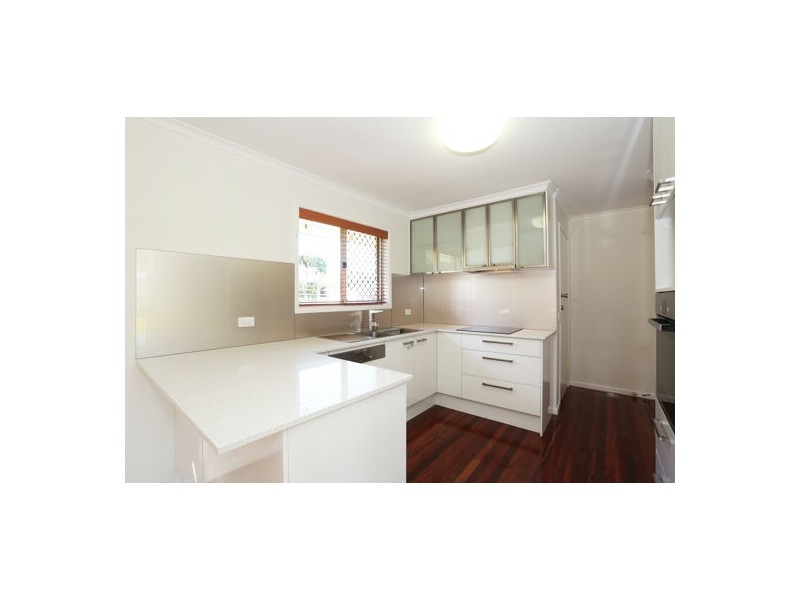 14 Fernshaw Street, Macgregor QLD 4109