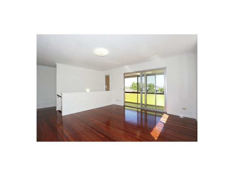 14 Fernshaw Street, Macgregor QLD 4109