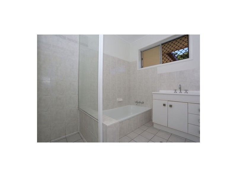 14 Fernshaw Street, Macgregor QLD 4109