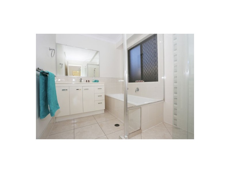 36 Avonlea Place, Eight Mile Plains QLD 4113