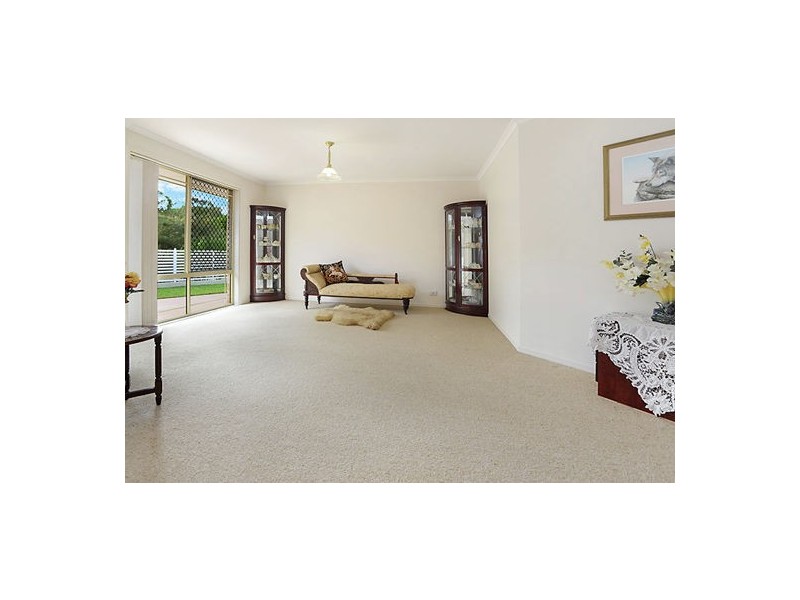 3 Kauri St, Carindale QLD 4152