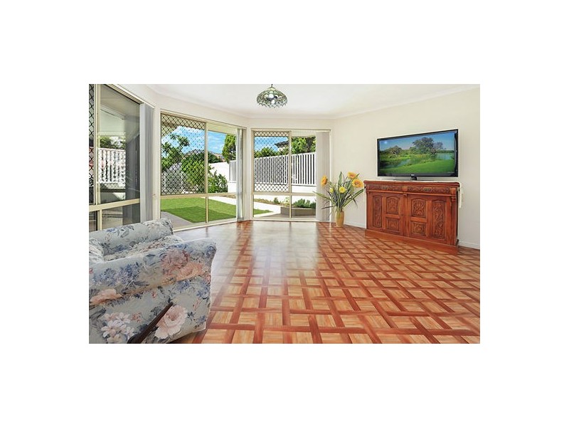 3 Kauri St, Carindale QLD 4152