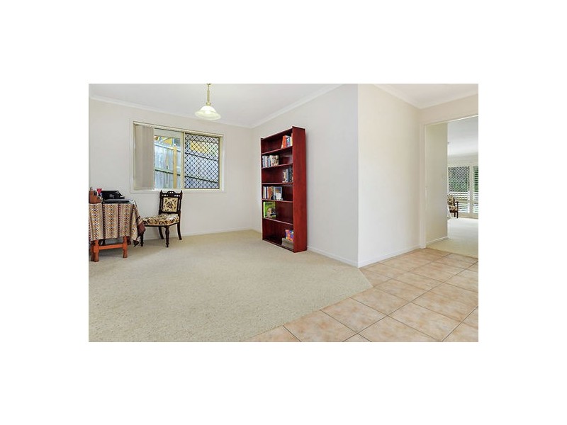 3 Kauri St, Carindale QLD 4152