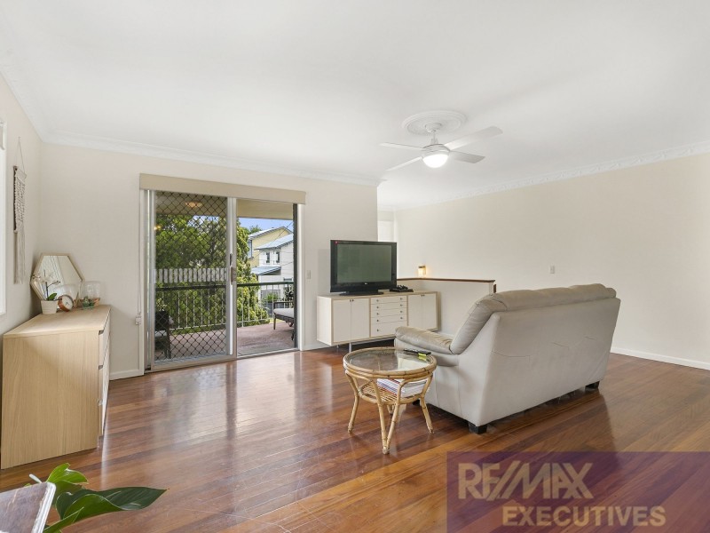 3 Rugby Street, Coorparoo QLD 4151