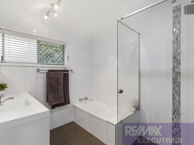 3 Rugby Street, Coorparoo QLD 4151