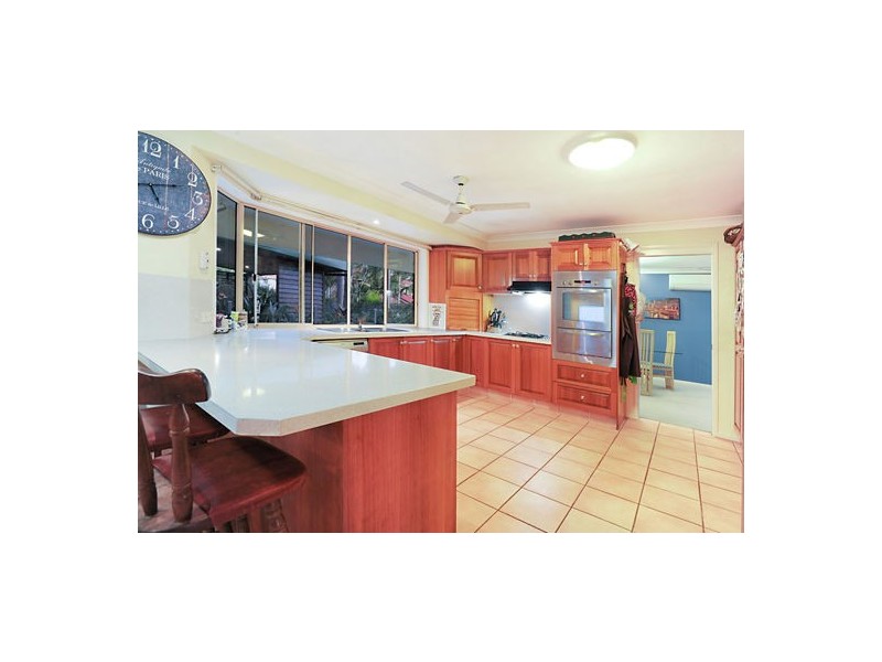 23 Piccadilly Place, Carindale QLD 4152