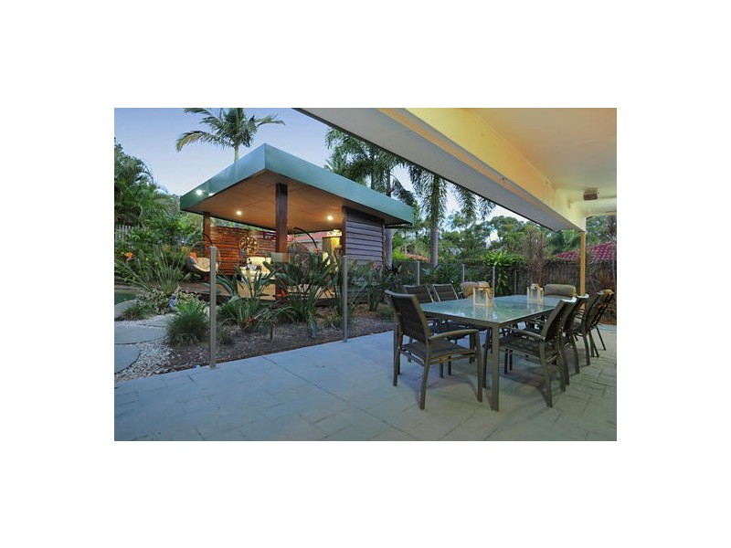 23 Piccadilly Place, Carindale QLD 4152