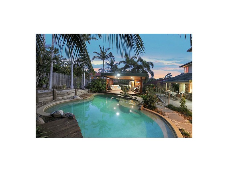23 Piccadilly Place, Carindale QLD 4152