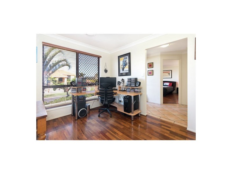 23 Harlow Place, Mcdowall QLD 4053
