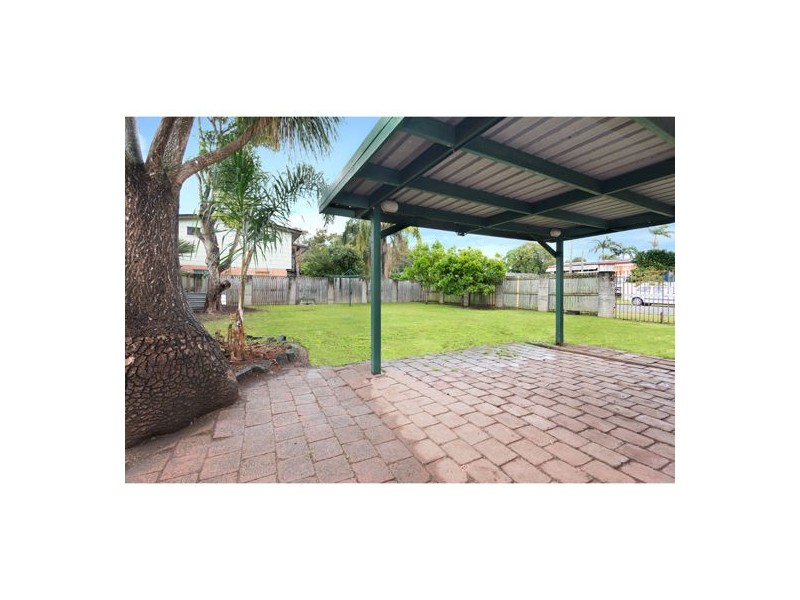 16 Youngs Road, Hemmant QLD 4174