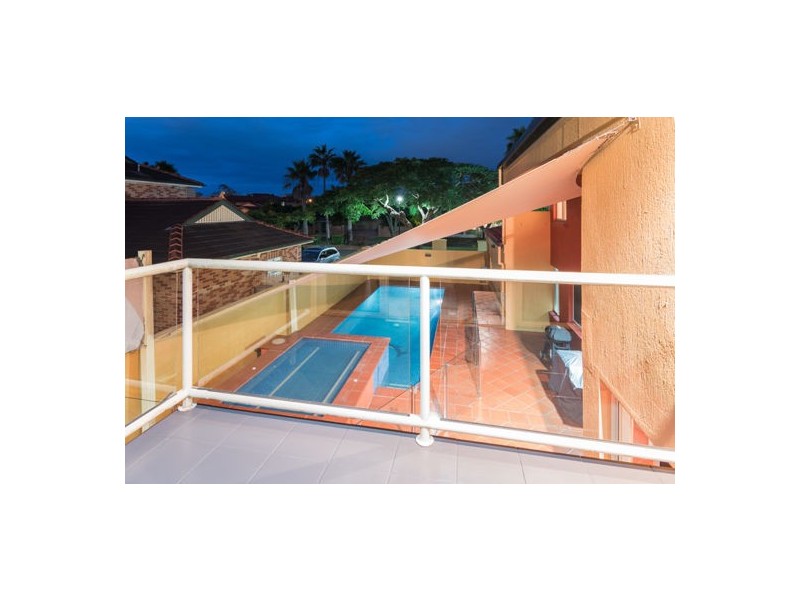 5 St Andrews Crescent, Carindale QLD 4152