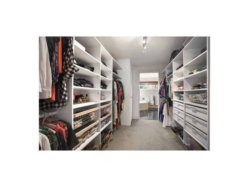 5 St Andrews Crescent, Carindale QLD 4152