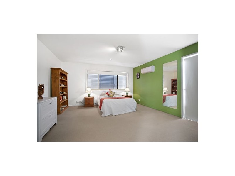 5 St Andrews Crescent, Carindale QLD 4152