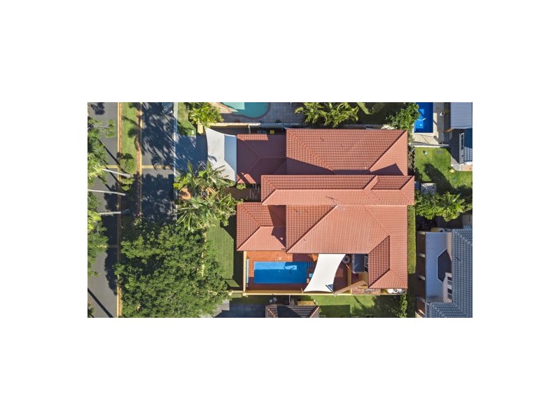 5 St Andrews Crescent, Carindale QLD 4152