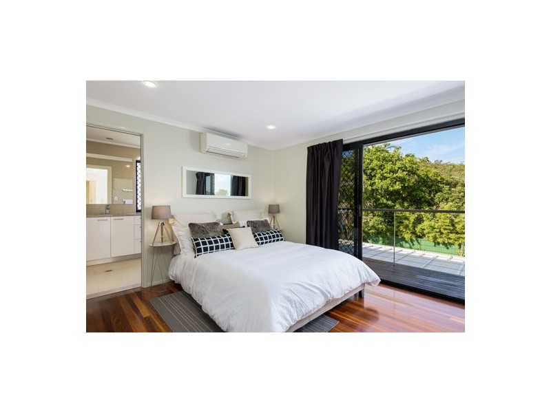 67 Bankside Street, Nathan QLD 4111