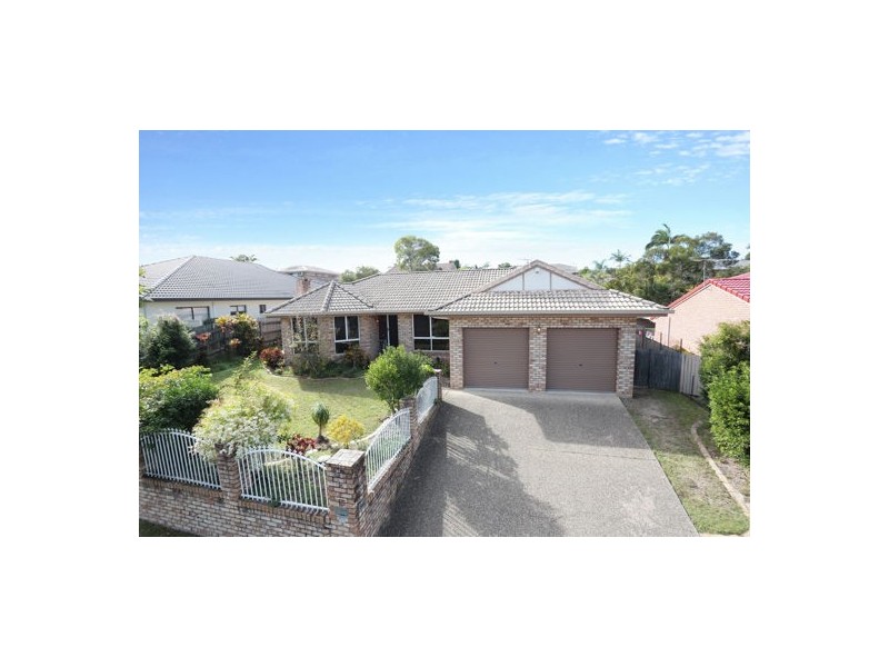 15 Cleveland Place, Stretton QLD 4116