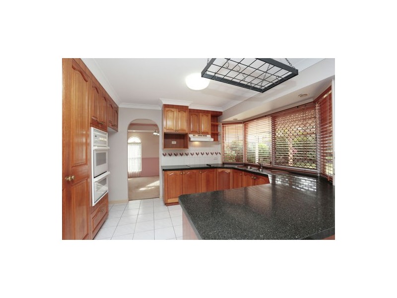 15 Cleveland Place, Stretton QLD 4116