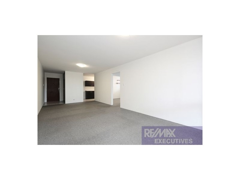 2/772 Logan Road, Holland Park QLD 4121