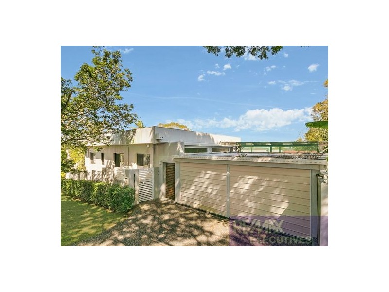 45 Berkeley Street, Holland Park QLD 4121