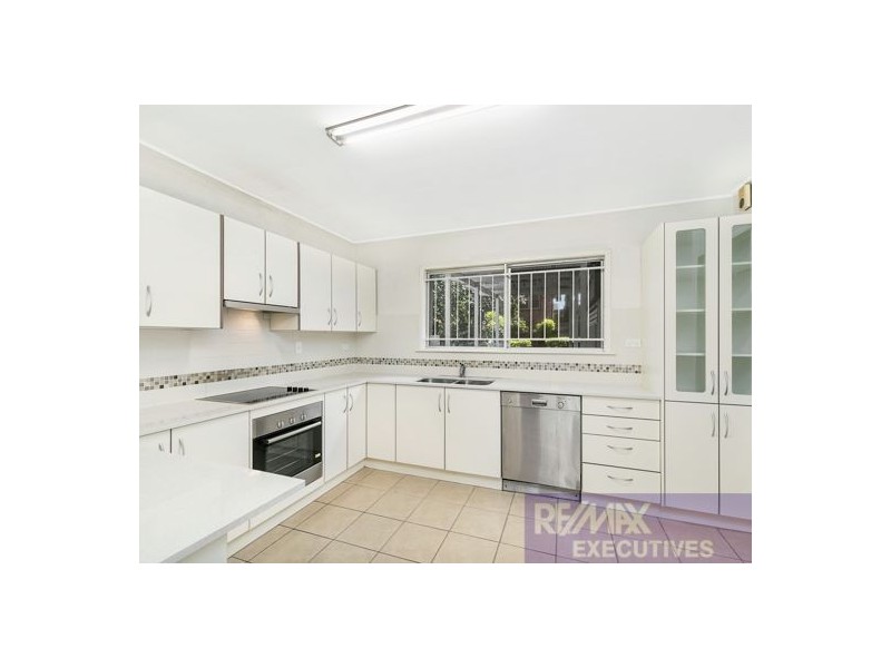 45 Berkeley Street, Holland Park QLD 4121