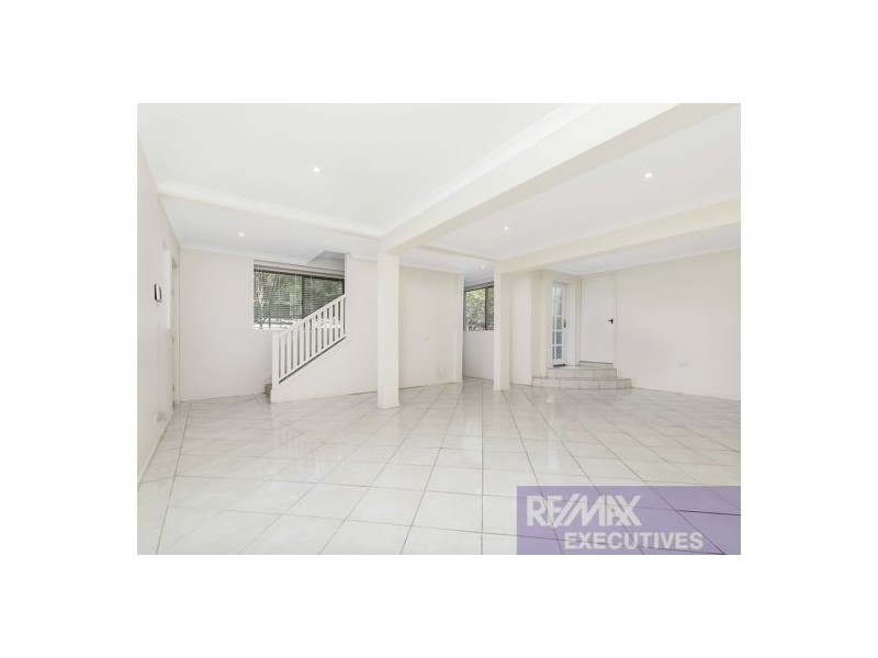 45 Berkeley Street, Holland Park QLD 4121