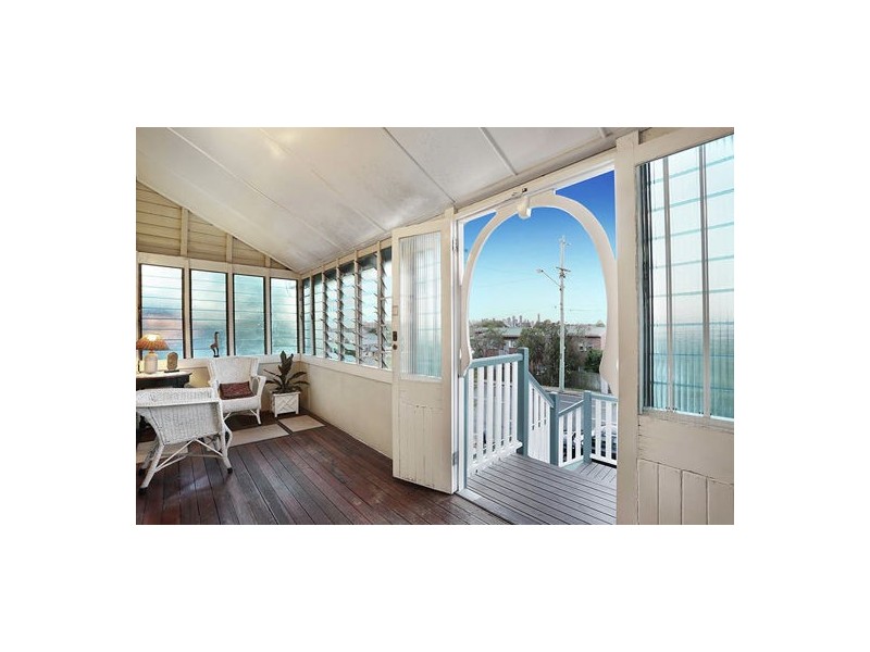 52 Ridge Street, Greenslopes QLD 4120