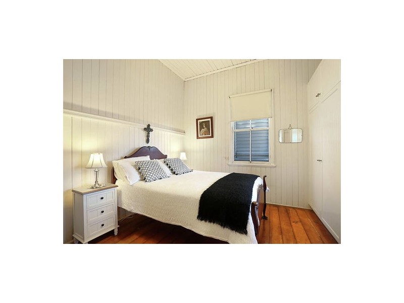 52 Ridge Street, Greenslopes QLD 4120