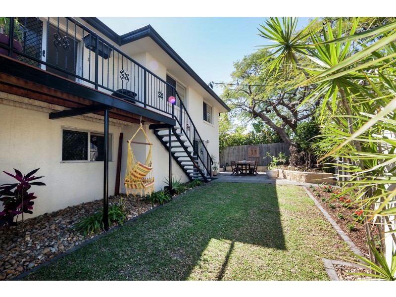 1/27 DENMAN STREET, Greenslopes QLD 4120
