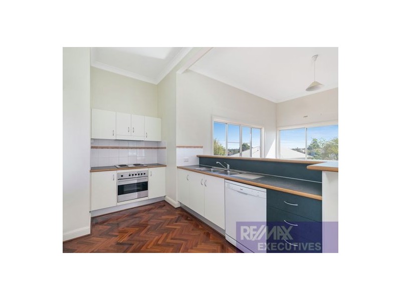 8/17 Arthur Terrace, Red Hill QLD 4059