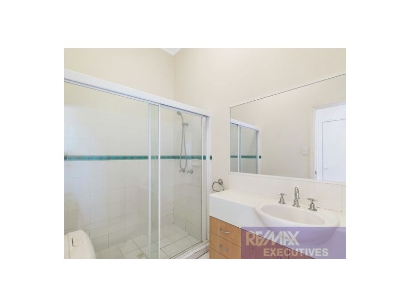 8/17 Arthur Terrace, Red Hill QLD 4059
