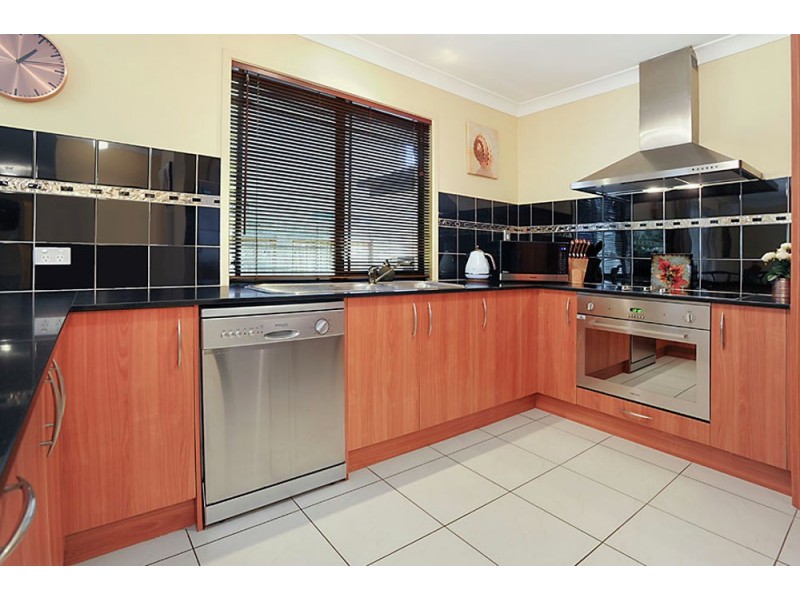 6 Fortescue Court, Mount Gravatt East QLD 4122