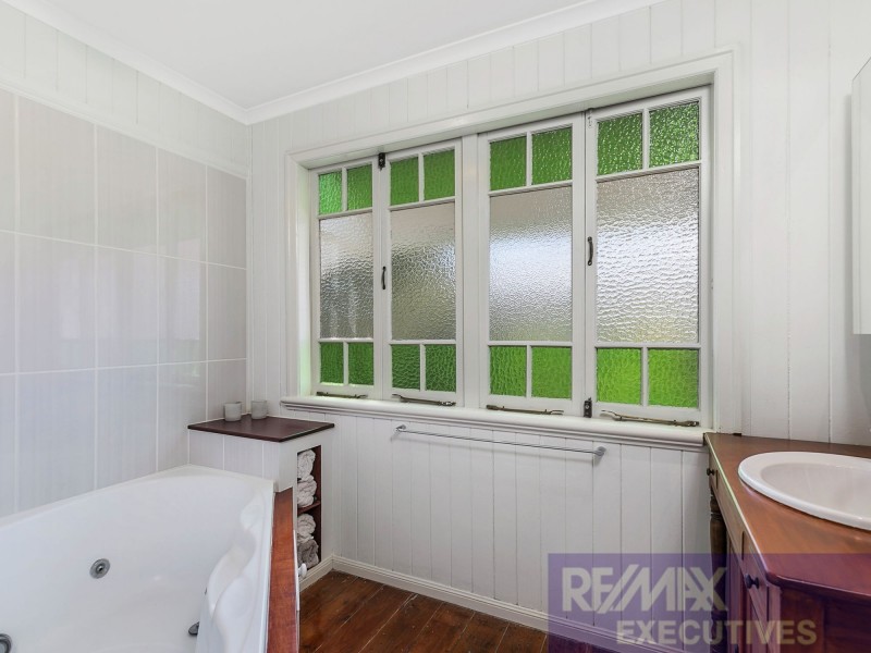 1208 Stanley Street East, Coorparoo QLD 4151