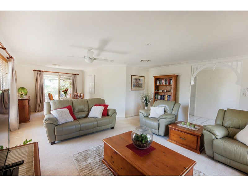 61 MICHELANGELO CRES, Mackenzie QLD 4156