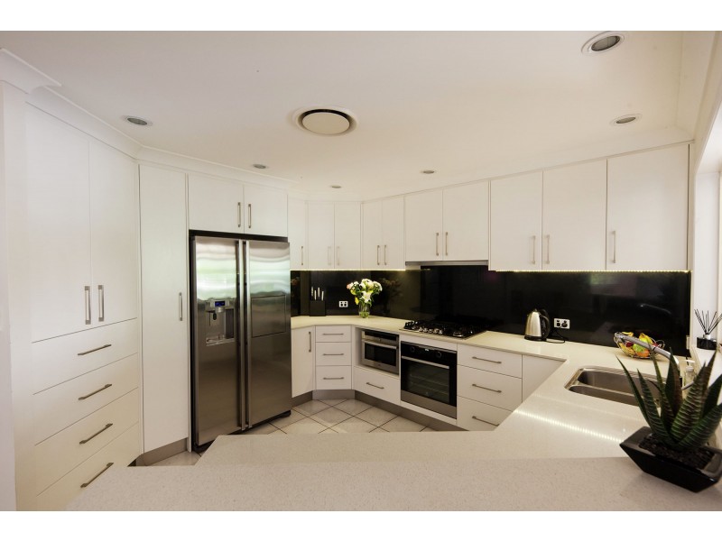 61 MICHELANGELO CRES, Mackenzie QLD 4156