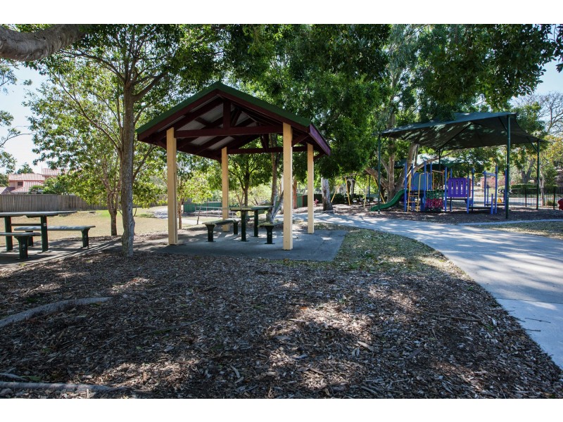 61 MICHELANGELO CRES, Mackenzie QLD 4156