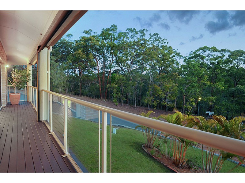 16 Piccadilly Place, Carindale QLD 4152